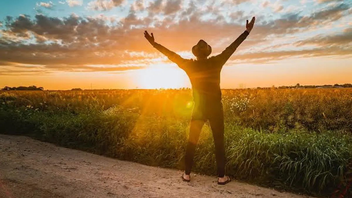 7 Simple Daily Habits for a Healthier Life